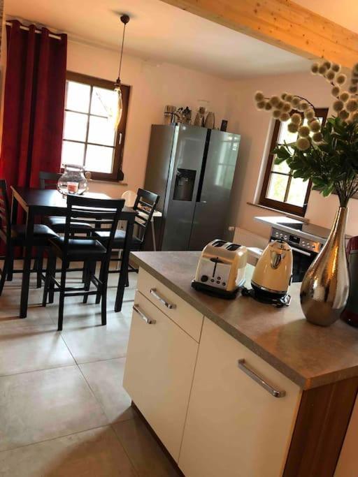 Willkommen Im Casa Felice, Der Wohlfuehl Oase Mit Balkon, 4 Betten Und Homeoffice Platz Aidlingen Eksteriør bilde