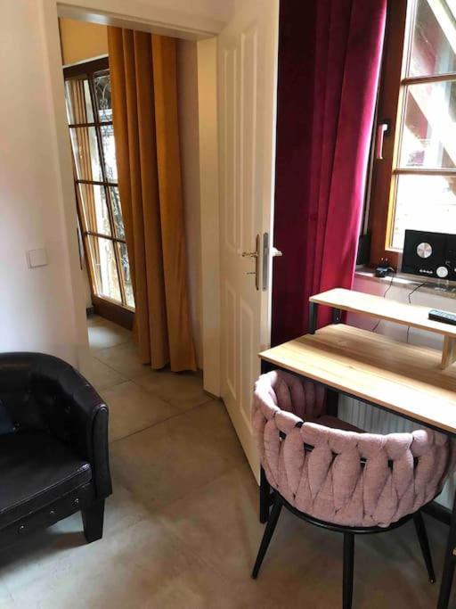 Willkommen Im Casa Felice, Der Wohlfuehl Oase Mit Balkon, 4 Betten Und Homeoffice Platz Aidlingen Eksteriør bilde